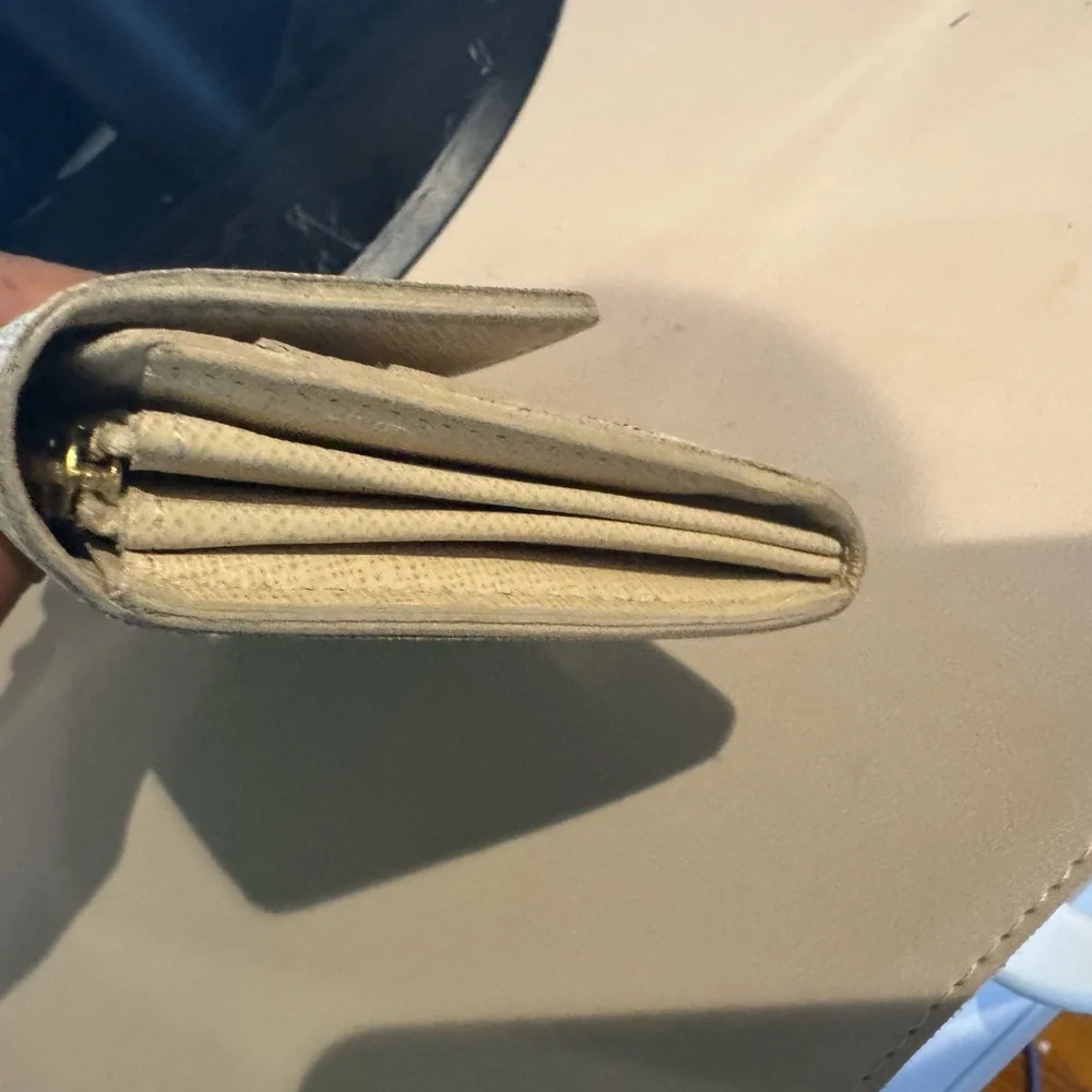 Louis Vuitton Checkered Cream and Gray Wallet - Picture 6 of 9